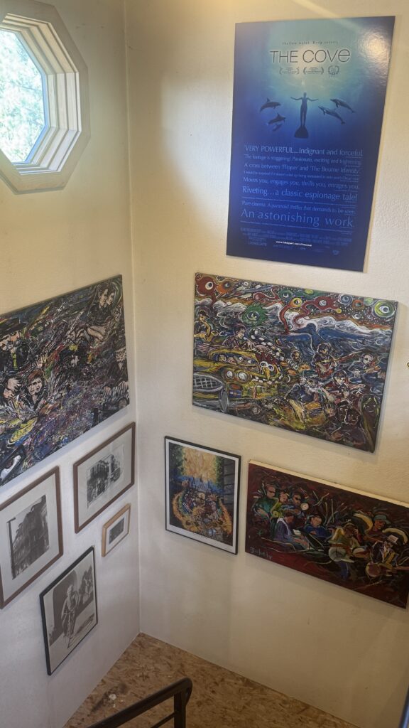 A Frenchy painting displayed by a collector in Nederland