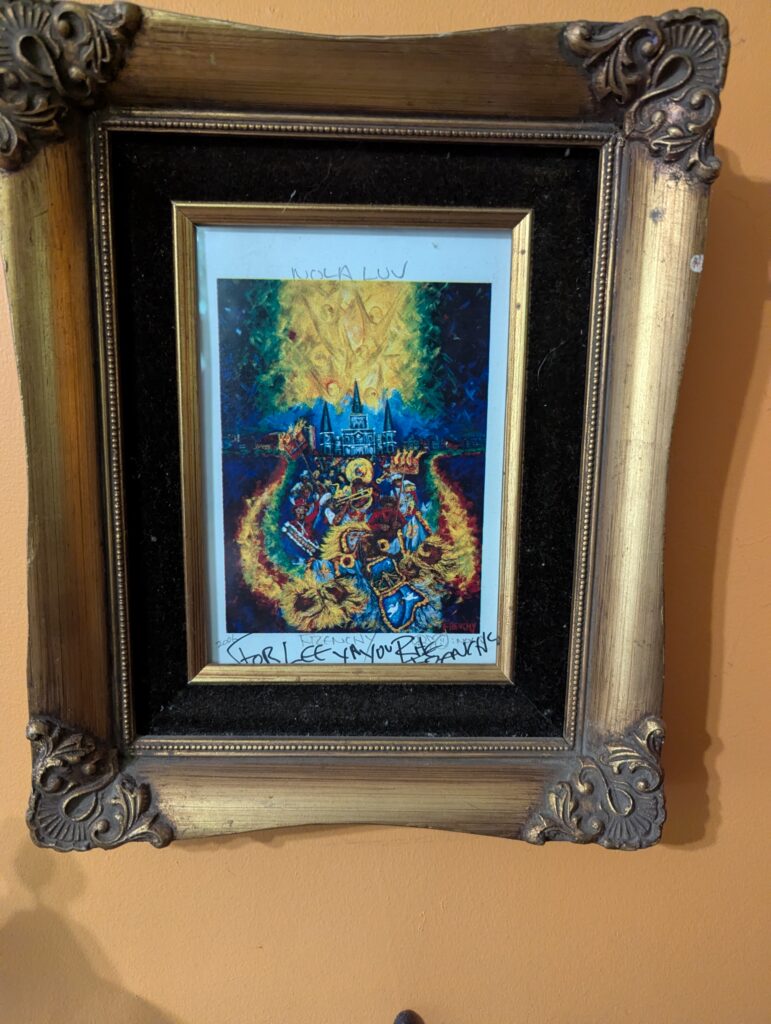 A Frenchy painting displayed by a collector in Barto
